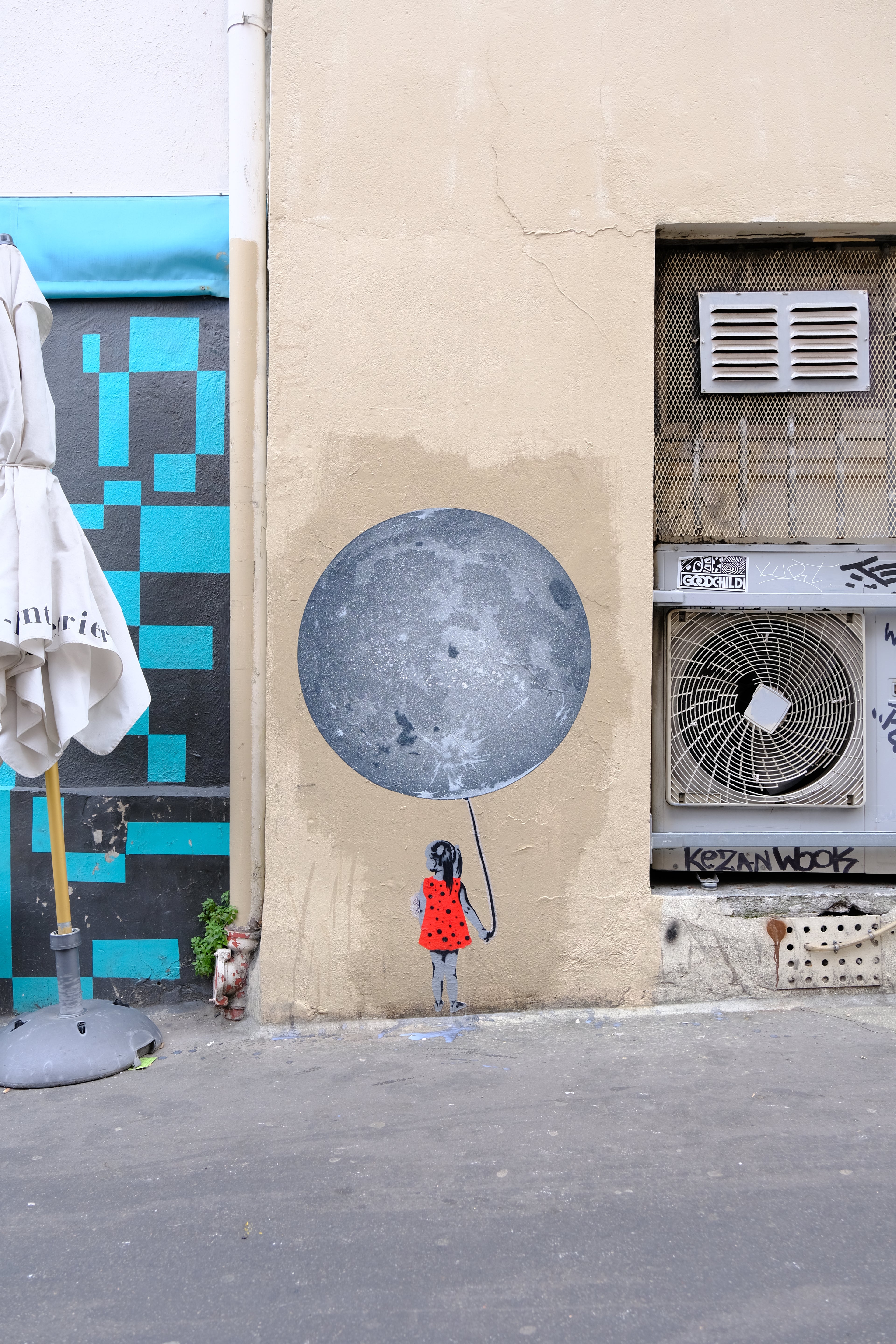 "Moon Girl" - Small Edition