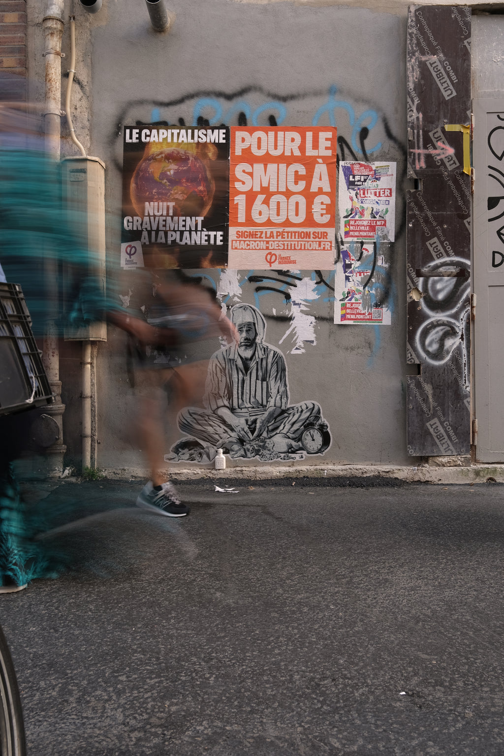 "wake up" / limited original